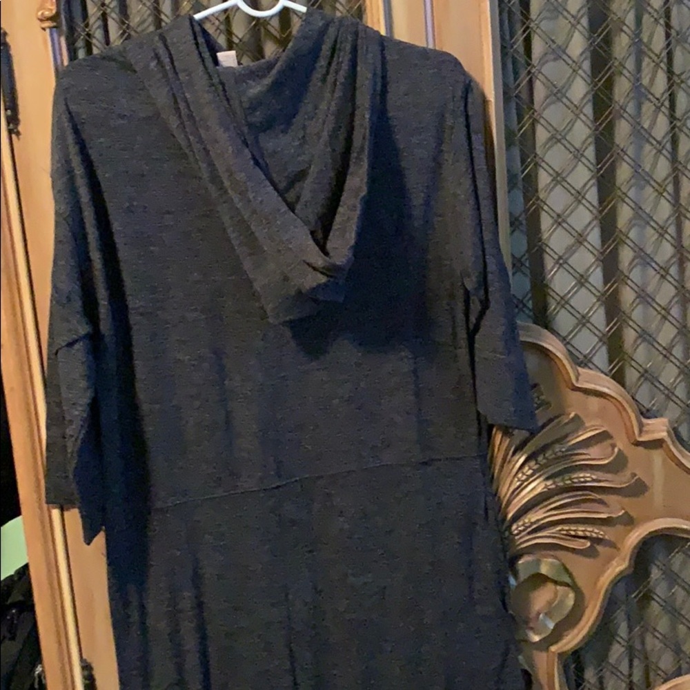 Dress - Picture 5 of 6